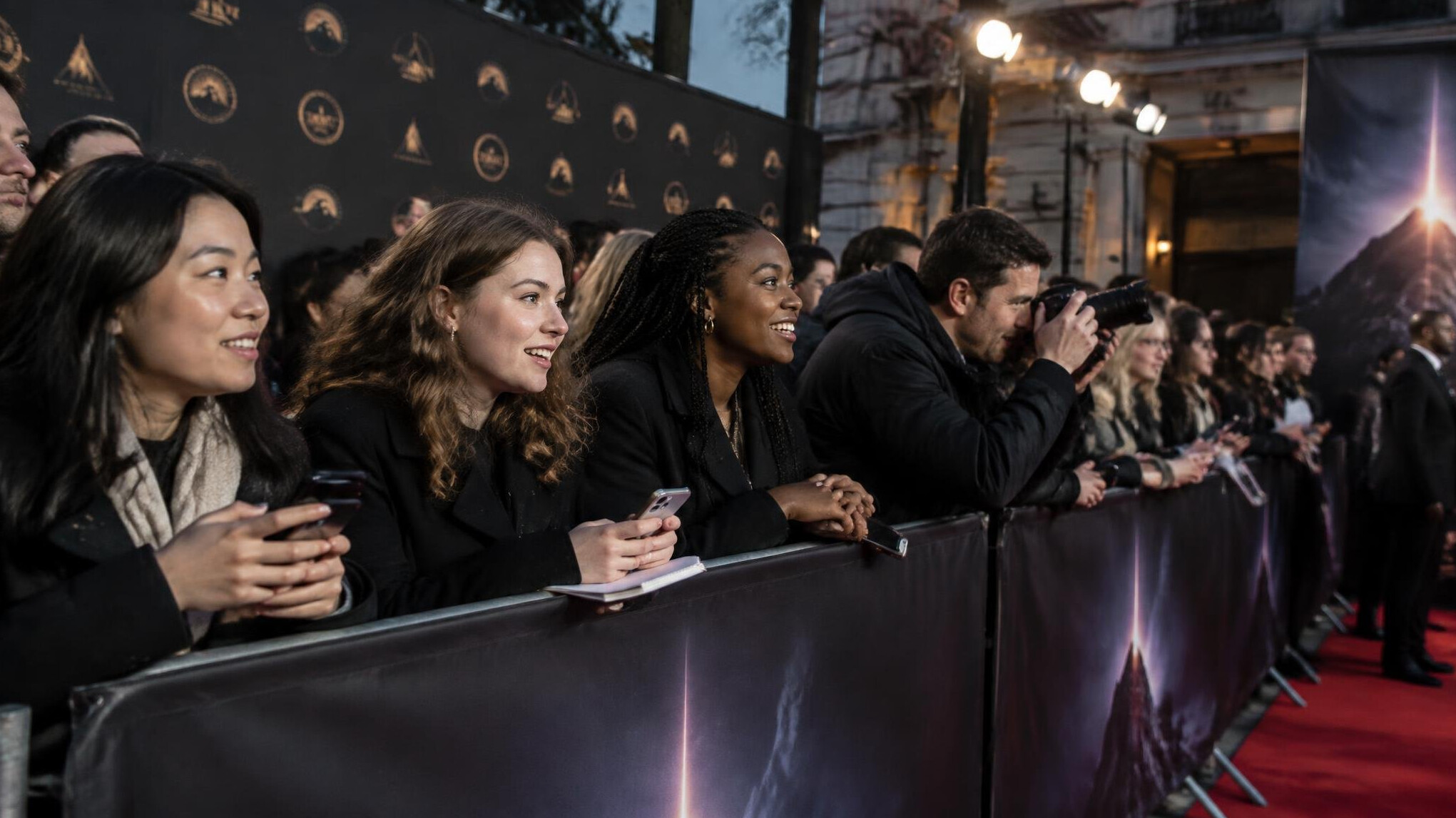 Crowd and press barrier at an entertainment premiere
